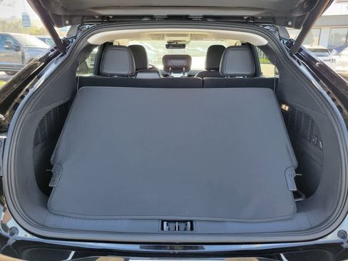 Used 2025 Ford Mustang Mach-E Premium w/ Sport Appearance Package image 15