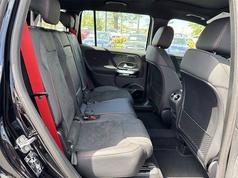 Certified 2025 Mercedes-Benz GLB 35 AMG 4MATIC image 18