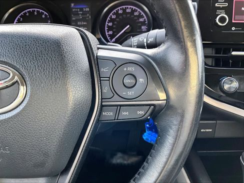 Used 2021 Toyota Camry SE image 24