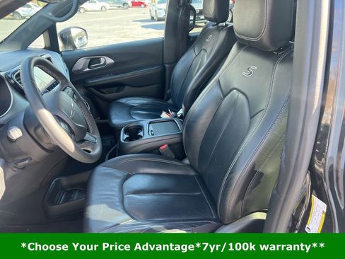 Certified 2022 Chrysler Pacifica Touring-L w/ S Appearance Package image 51