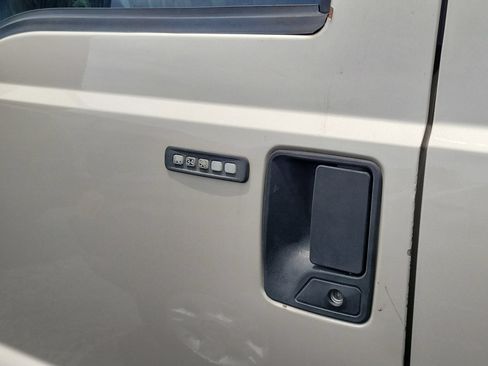 Used 2008 Ford F250 XLT AWD/4WD image 6
