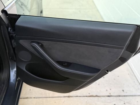 Used 2022 Tesla Model 3 Long Range image 28