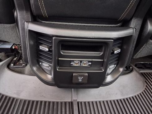 Used 2020 RAM 1500 Laramie AWD/4WD image 9