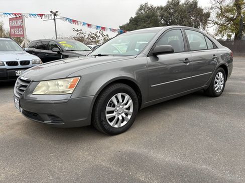 Used 2010 Hyundai Sonata GLS image 1