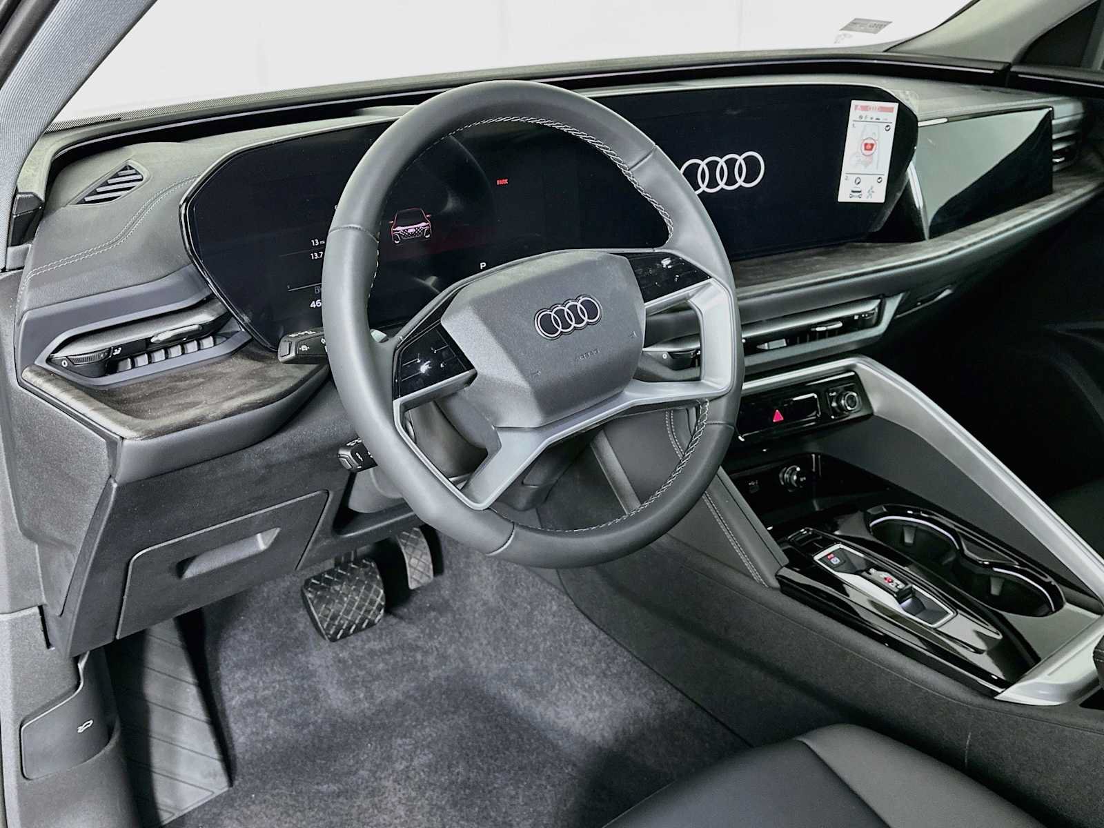 Certified 2025 Audi Q5 Premium w/ Convenience Package AWD/4WD image 9