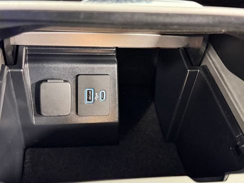 Used 2023 Ford Explorer ST w/ Equipment Group 401A AWD/4WD image 30
