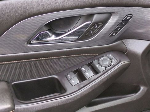 Certified 2018 Chevrolet Traverse Premier w/ Redline Edition image 24