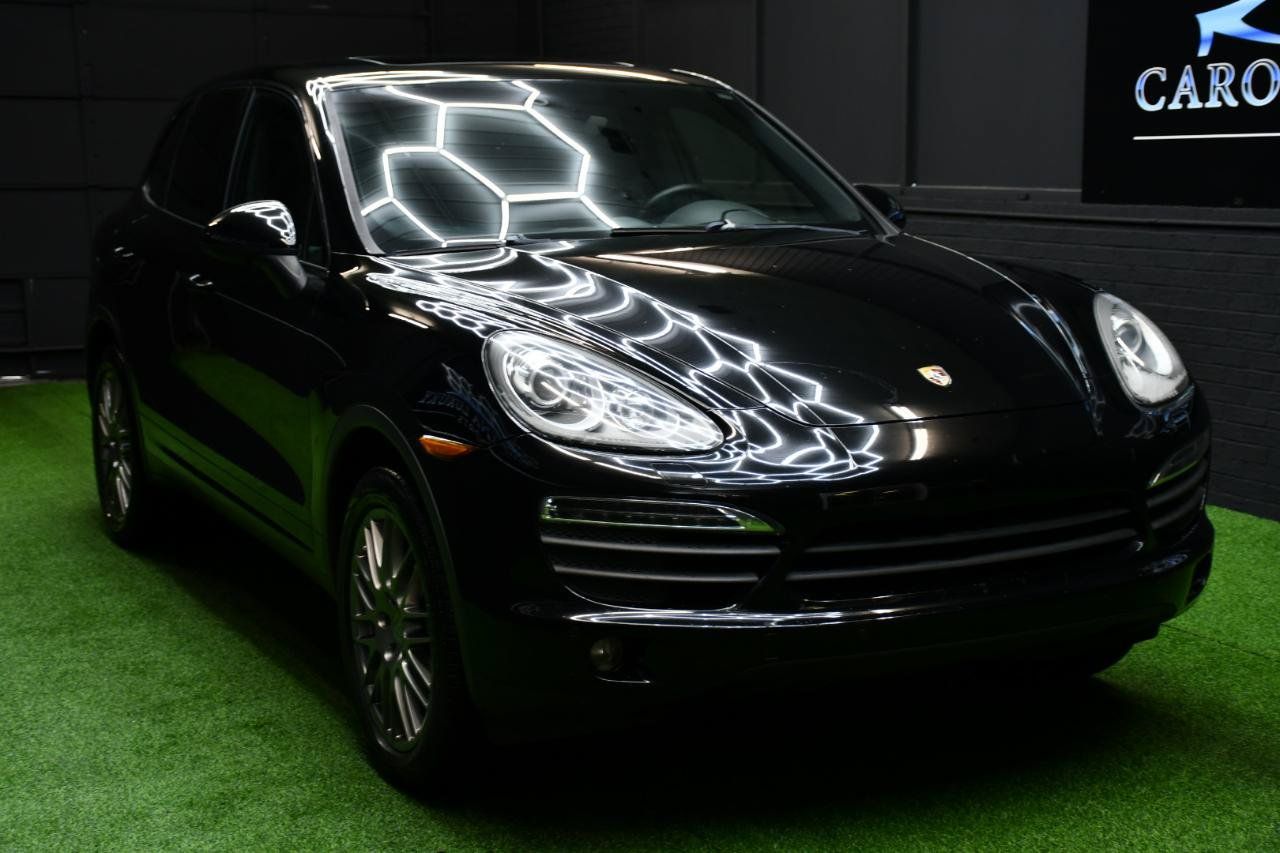 Used 2014 Porsche Cayenne S w/ Comfort Plus Package AWD/4WD image 8