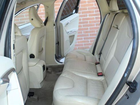 Used 2012 Volvo XC60 3.2 image 9