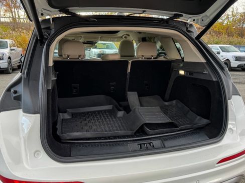 Used 2021 Lincoln Corsair AWD w/ Sport Package image 14