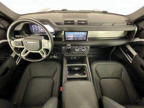 Used 2024 Land Rover Defender 110 S image 10