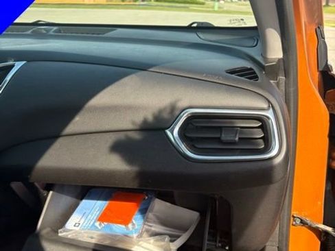 Used 2018 Chevrolet Equinox LT FWD image 33
