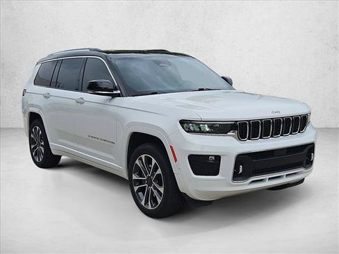 Used 2023 Jeep Grand Cherokee L Overland AWD/4WD image 3
