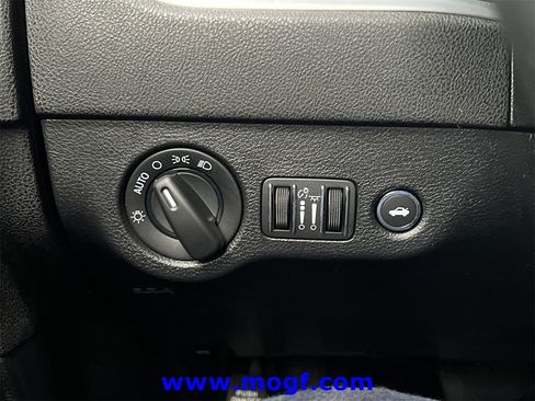 Used 2021 Dodge Charger SXT w/ Blacktop Package image 15