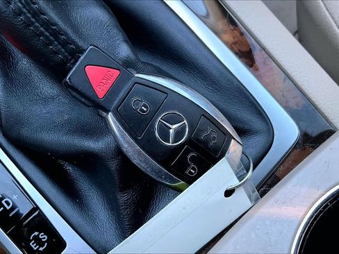 Used 2012 Mercedes-Benz GLK 350 2WD image 14