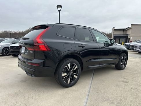 New 2026 Volvo XC60 B5 Core w/ Climate Package image 7