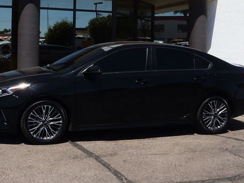 Used 2022 Kia Forte GT-Line image 7