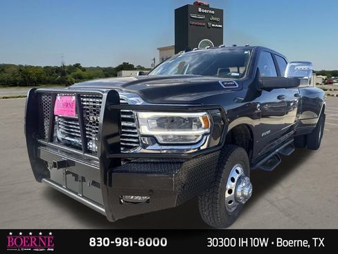 Used 2024 RAM 3500 Laramie w/ Towing Technology Group AWD/4WD image 3