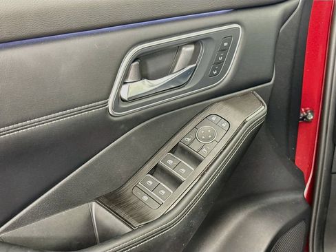 Used 2026 Nissan Rogue Platinum w/ Platinum Premium Package AWD/4WD image 18