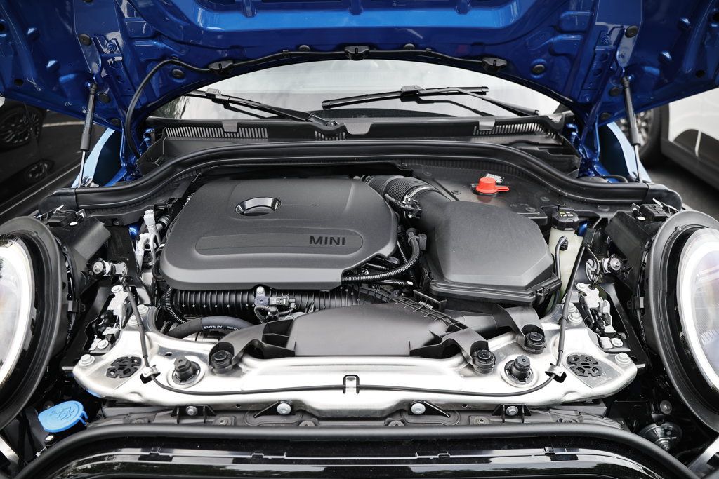 New 2026 MINI Cooper 2-Door Hardtop FWD image 26