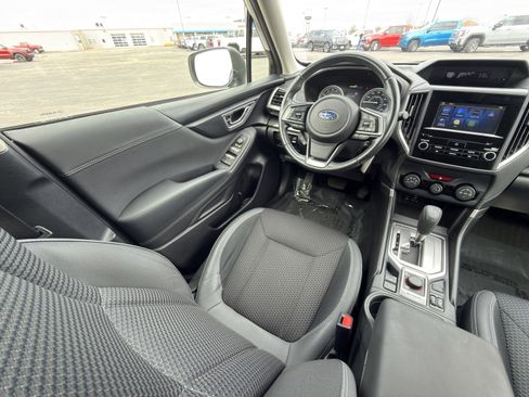 Used 2020 Subaru Forester Premium image 23