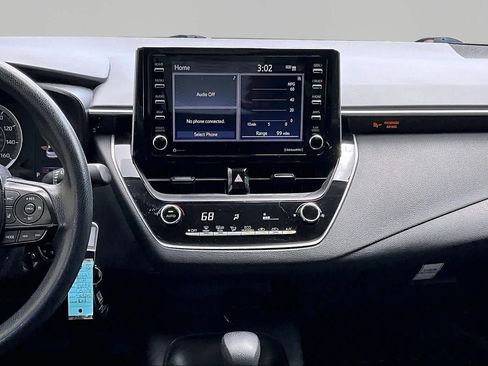 Used 2021 Toyota Corolla LE FWD image 7