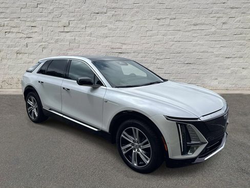 Used 2024 Cadillac Lyriq Tech w/ Driver Assist Package RWD image 7