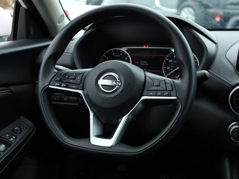 Used 2024 Nissan Sentra SV image 8