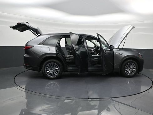 Used 2025 MAZDA CX-90 Plug-In Hybrid w/ Preferred AWD/4WD image 31
