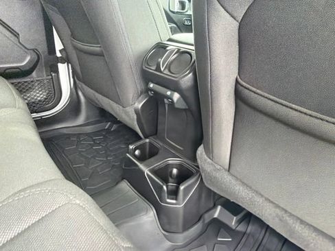 Used 2021 Jeep Wrangler Unlimited Sport AWD/4WD image 14