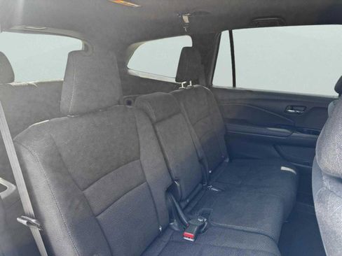 Used 2022 Honda Pilot Sport image 48