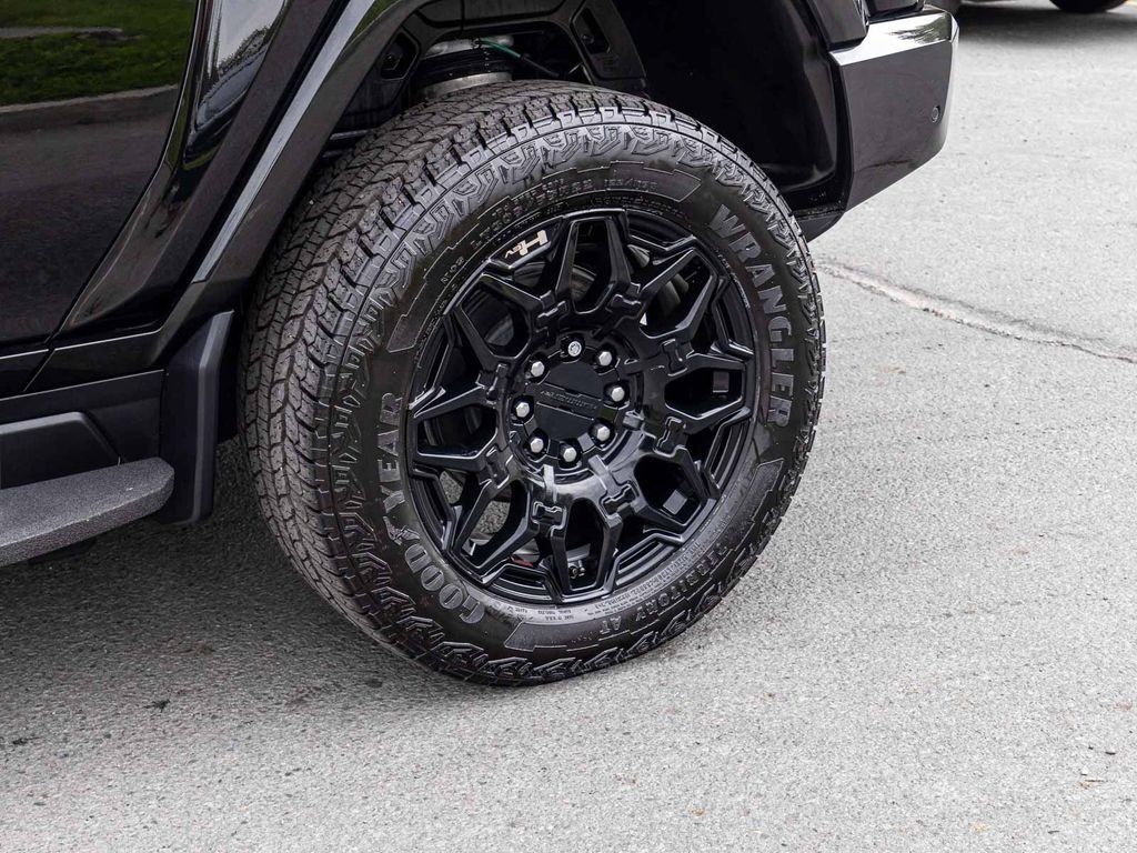Used 2026 GMC Hummer EV SUV AWD/4WD image 8
