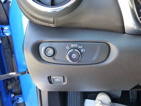 Used 2024 Chevrolet Blazer LT w/ Convenience Package FWD image 23