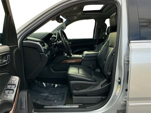 Used 2016 Chevrolet Suburban LTZ image 10