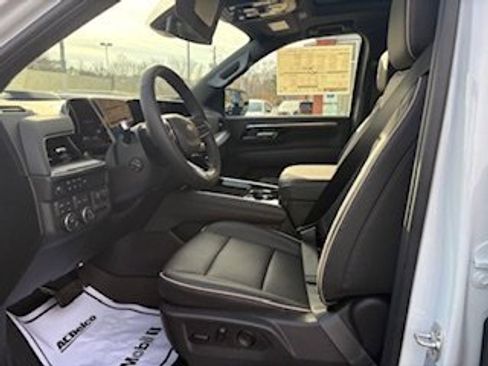 New 2026 Chevrolet Suburban Premier w/ Sun And Tow Package image 12