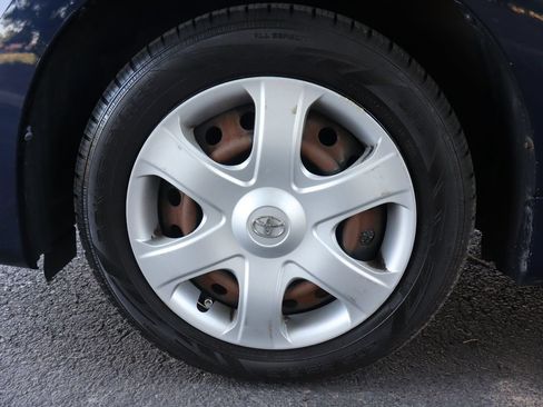 Used 2009 Toyota Matrix FWD image 38