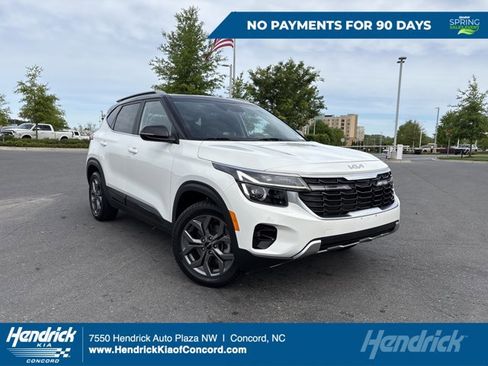 Certified 2024 Kia Seltos S image 1