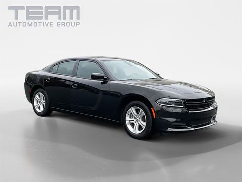 Used 2023 Dodge Charger SXT image 1