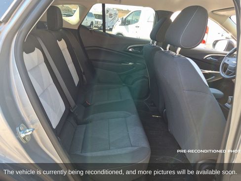 Used 2024 Chevrolet Trax LS FWD image 15