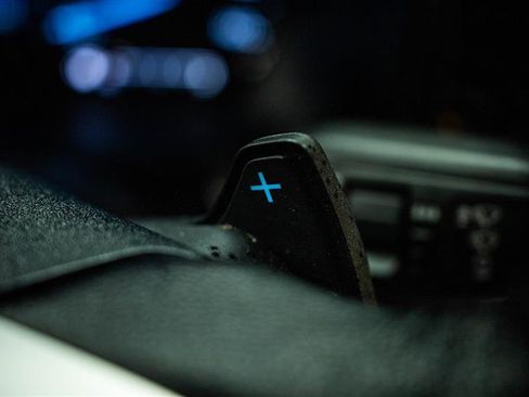 Used 2020 Ford Explorer XLT w/ Equipment Group 202A image 20