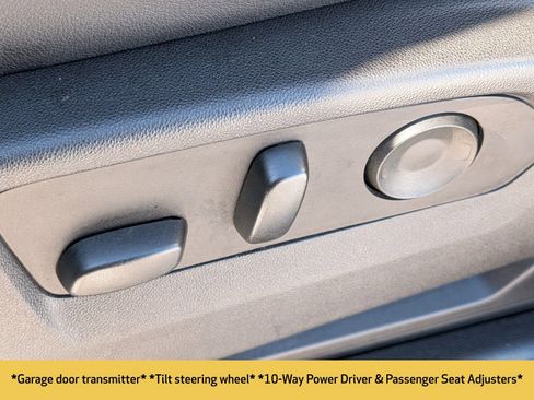 Used 2023 Chevrolet Tahoe Z71 w/ Luxury Package image 24