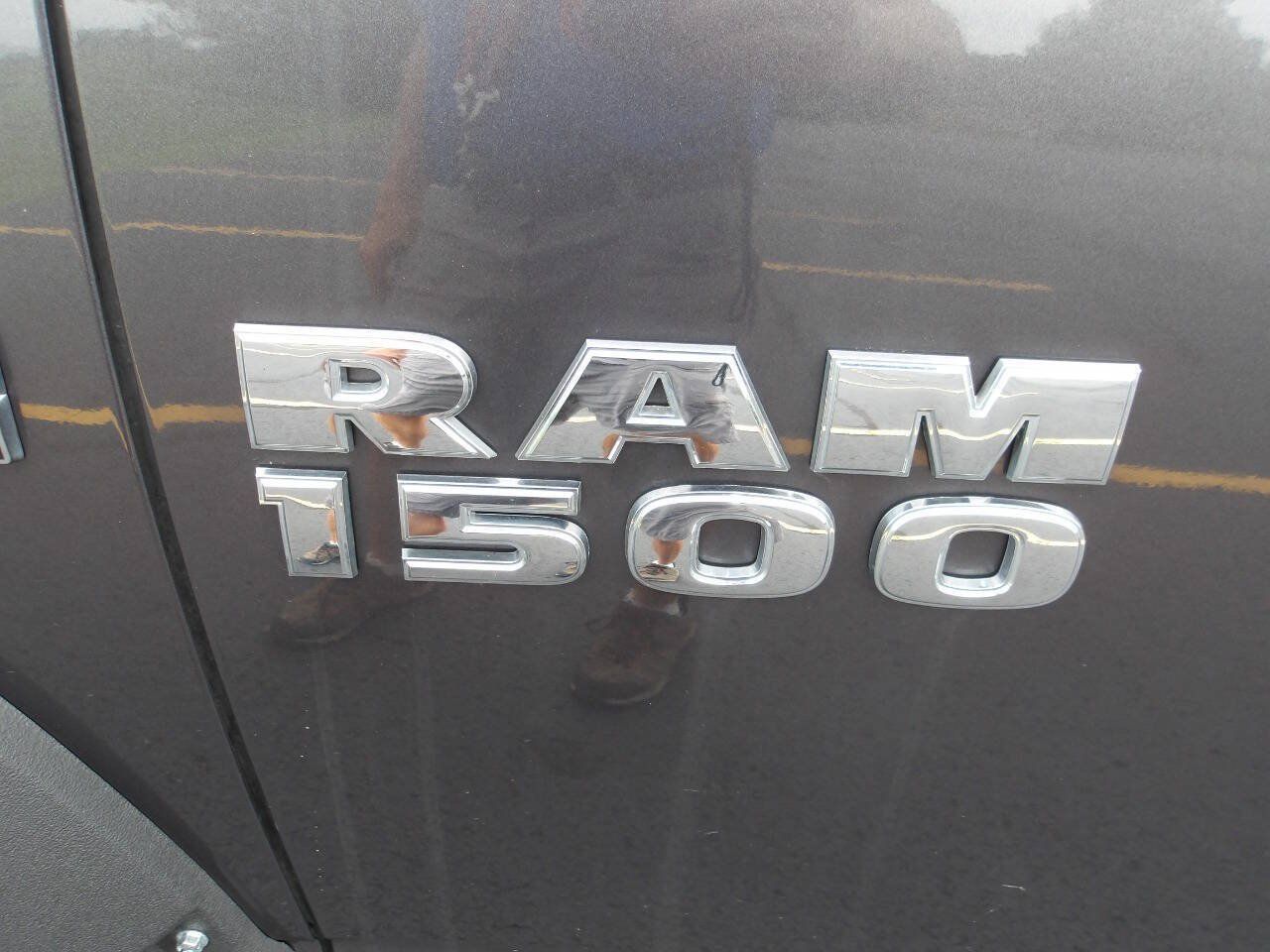 Used 2017 RAM 1500 Express w/ Express Value Package AWD/4WD image 45