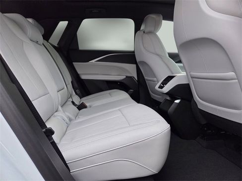 New 2026 Cadillac Lyriq Sport image 15