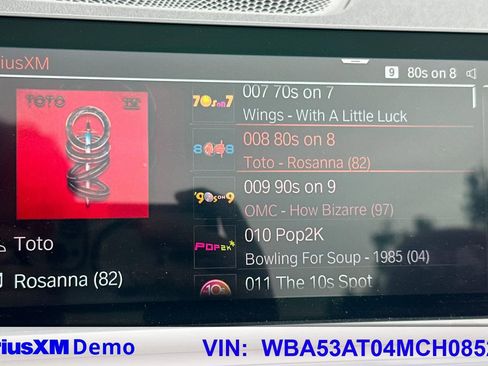 Used 2021 BMW M440i Convertible w/ Premium Package image 27