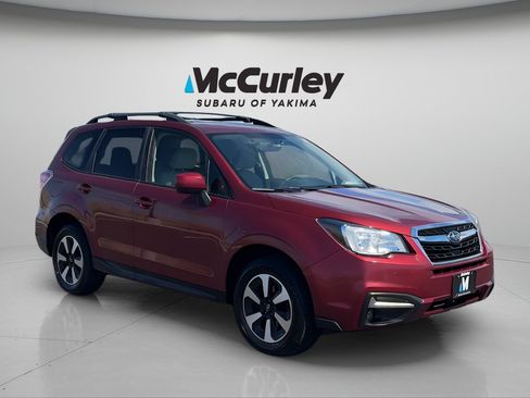 Used 2017 Subaru Forester 2.5i Premium AWD/4WD image 8