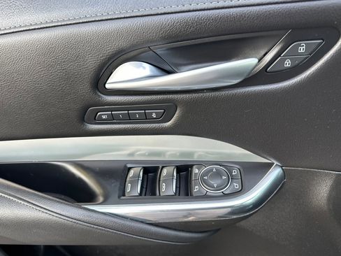 Used 2023 Cadillac XT4 Premium Luxury image 11