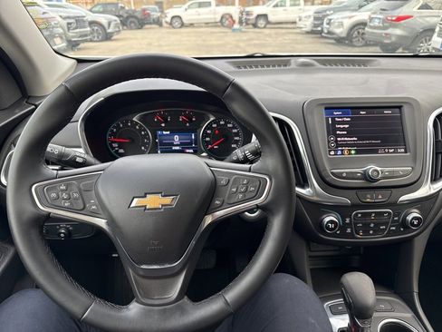 Used 2024 Chevrolet Equinox LT image 18