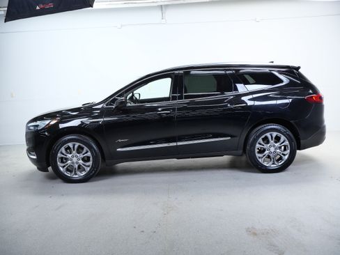 Used 2019 Buick Enclave Avenir w/ Avenir Technology Package AWD/4WD image 10