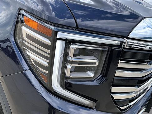 Used 2026 GMC Sierra 1500 SLT RWD image 28