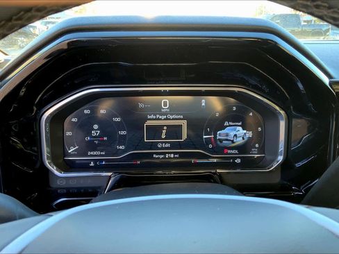 Used 2025 GMC Sierra 1500 SLT image 24